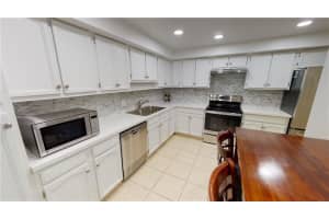 3900 Galt Ocean Dr, Fort Lauderdale, FL 33308, Sold 05/04/21