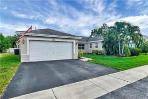 7051 SW 39th Ct, Davie, FL 33314, Sold 08/25/20