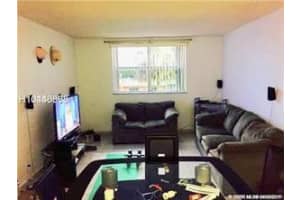 606 W 81st St, Hialeah, FL 33014, Sold 03/05/21