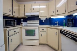 3851 NW 84th Ave #2a, Sunrise, FL 33351, Sold 12/04/20