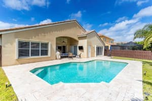 811 SW 190th Ave, Pembroke Pines, FL 33029, Sold 08/03/20