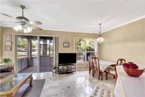 7631 Sonesta Shores Dr, Lake Worth, FL 33463, Sold 09/28/20