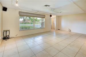 3851 NW 108th Dr, Coral Springs, FL 33065, Sold 08/05/20