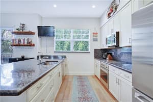 238 S Latitude Cir, Delray Beach, FL 33483, Sold 08/28/20