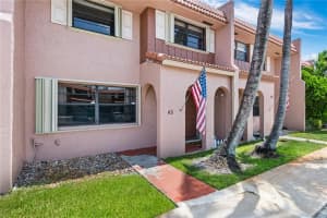 45 Toledo Ct, Davie, FL 33324, Sold 09/09/20