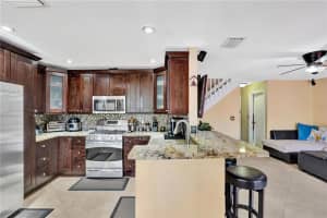 13728 NW 22nd Pl, Sunrise, FL 33323, Sold 08/21/20
