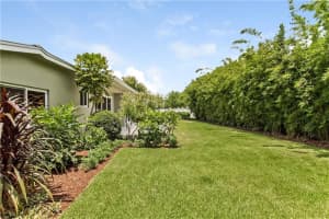 18 Seneca Rd, Sea Ranch Lakes, FL 33308, Sold 09/15/20