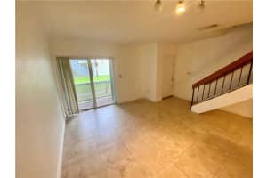 17425 NW 67th Pl, Hialeah, FL 33015, Sold 07/31/20