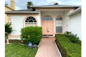 821 Frankford Dr, Brandon, FL 33511, Sold 08/20/20