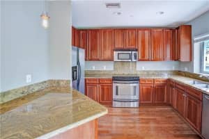 708 SE 15th St, Fort Lauderdale, FL 33316, Sold 08/04/20