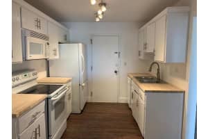 800 NE 195th St, Miami, FL 33179, Sold 12/02/20