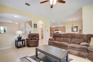 1094 Grove Park Cir, Boynton Beach, FL 33436, Sold 09/28/20