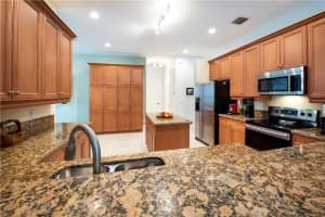 4671 Lakeside Terrace, Davie, FL 33314, Sold 09/08/20