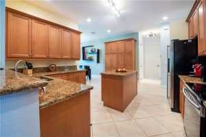 4671 Lakeside Terrace, Davie, FL 33314, Sold 09/08/20