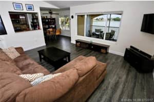 2647 NW 33rd St, Oakland Park, FL 33309, Sold 10/05/20