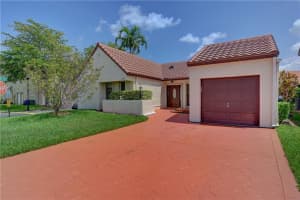 2000 Maplewood Dr, Coral Springs, FL 33071, Sold 10/30/20
