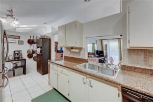 2000 Maplewood Dr, Coral Springs, FL 33071, Sold 10/30/20