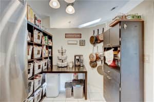 2000 Maplewood Dr, Coral Springs, FL 33071, Sold 10/30/20