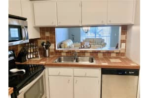 5541 Lakeside Dr, Margate, FL 33063, Sold 09/23/20