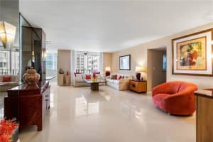 1890 S Ocean Dr #906e, Hallandale Beach, FL 33009, Sold 11/27/20