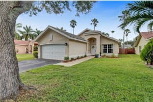 12530 SW 7th Pl, Davie, FL 33325, Sold 08/28/20