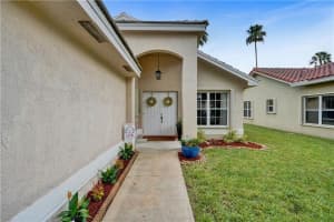 12530 SW 7th Pl, Davie, FL 33325, Sold 08/28/20