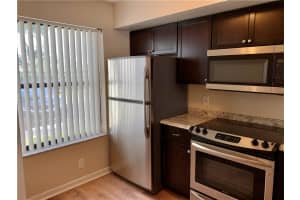 217 Lake Pointe Dr, Oakland Park, FL 33309, Sold 08/11/20