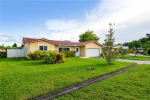 11040 NW 45th St, Coral Springs, FL 33065, Sold 01/15/21