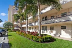 401 N Riverside Dr, Pompano Beach, FL 33062, Sold 02/01/21