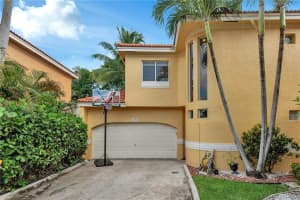 11407 Lakeview Dr, Coral Springs, FL 33071, Sold 08/31/20