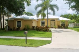 MLS# F10239335, Lauderhill, Florida 33319