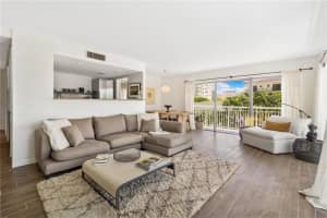 126 Golden Isles Dr, Hallandale Beach, FL 33009, Sold 08/28/20