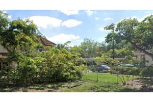 18320 NW 68th Ave, Hialeah, FL 33015, Sold 12/28/20