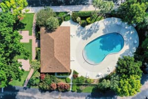 2753 S Oakland Forest Dr, Oakland Park, FL 33309, Sold 08/21/20