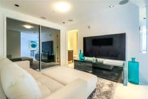17121 Collins Ave, Sunny Isles Beach, FL 33160, Sold 12/18/20