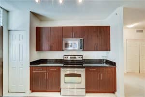 2401 NE 65th St, Fort Lauderdale, FL 33308, Sold 11/16/20