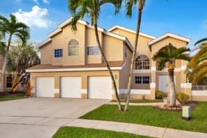 20101 NW 10th St, Pembroke Pines, FL 33029, Sold 09/25/20