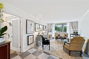 Riviera Towers, 401 SE 25th Ave, Fort Lauderdale, FL 33301, Sold 04/01/21