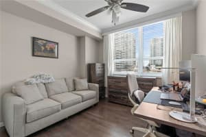 350 SE 2nd St, Fort Lauderdale, FL 33301, Sold 03/03/21
