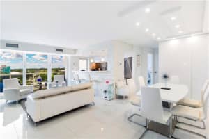 2841 N Ocean Blvd, Fort Lauderdale, FL 33308, Sold 08/21/20