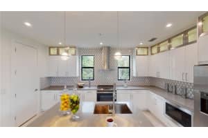 551 NE 21st Ct, Wilton Manors, FL 33305, Sold 06/22/22