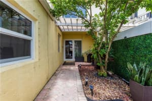 20610 NE 6th Ct, Miami, FL 33179, Sold 10/13/20