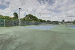 565 Vista Isles Dr, Sunrise, FL 33325, Sold 12/16/20
