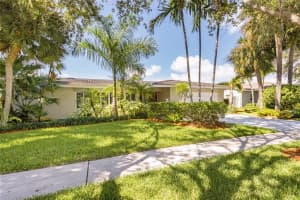 926 SW 1st St, Boca Raton, FL 33486, Sold 08/06/20
