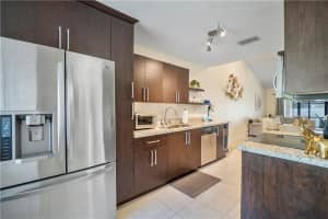 8105 NW 100th Dr, Tamarac, FL 33321, Sold 09/09/20