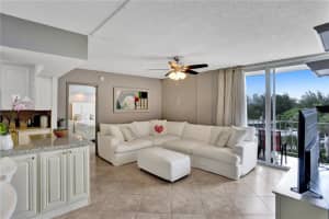 1050 SE 15th St, Fort Lauderdale, FL 33316, Sold 09/01/20