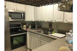 475 SE 8th St, Deerfield Beach, FL 33441, Sold 09/30/20