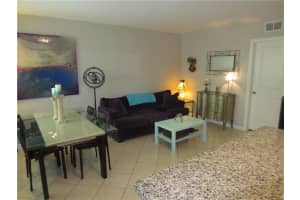 2660 NE 8th Ave, Wilton Manors, FL 33334, Sold 10/16/20