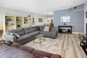 4010 Galt Ocean Dr, Fort Lauderdale, FL 33308, Sold 11/03/20