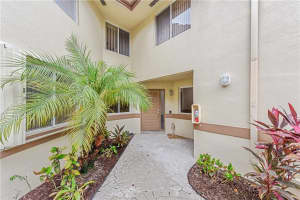 988 NW 93rd Ave, Plantation, FL 33324, Sold 11/05/20
